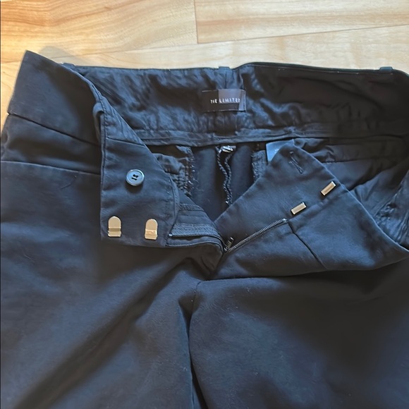 The Limited Black Cropped Ankle Pants - Picture 2 of 5